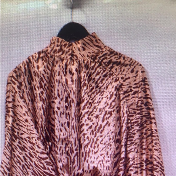 Top - Picture 2 of 4